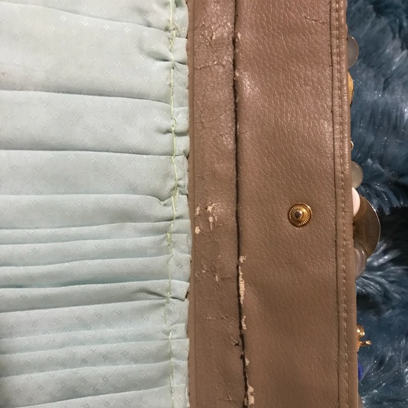 Handmade button collage wallet - Picture 7 of 8